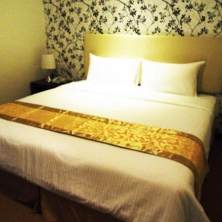 8 Days Boutique Hotel @ Mount Austin Jb Johor Bahru Bagian luar foto