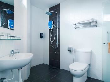 8 Days Boutique Hotel @ Mount Austin Jb Johor Bahru Bagian luar foto